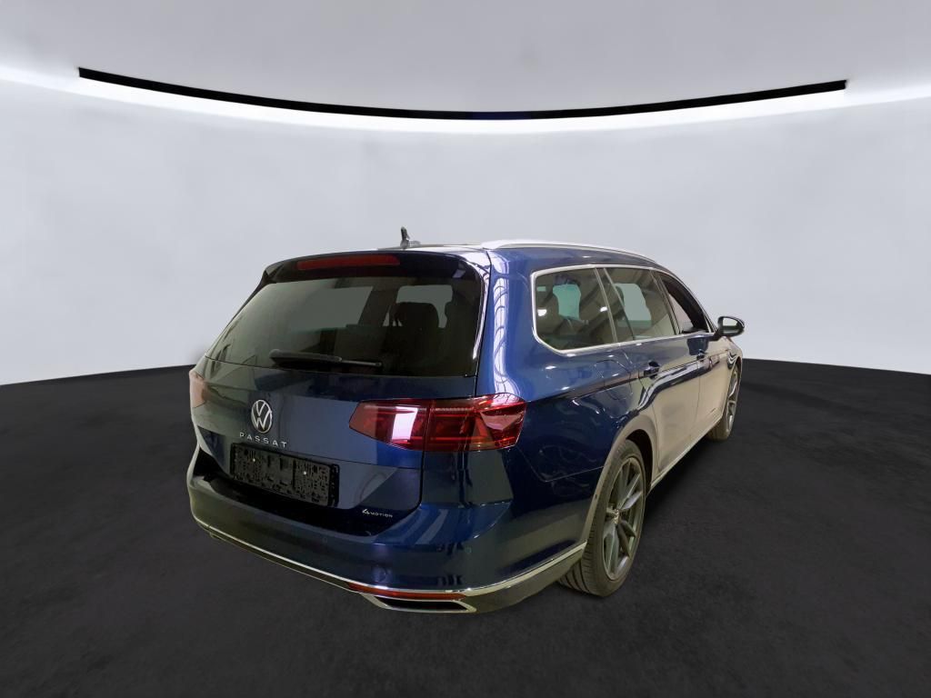 Volkswagen Passat Variant 4Motion *AHK*PANO*360°*ACC*MATRIX