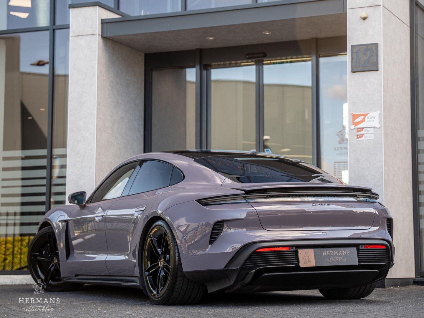 Porsche Taycan Turbo S 105 kWh / Org. NL / Burmester / S