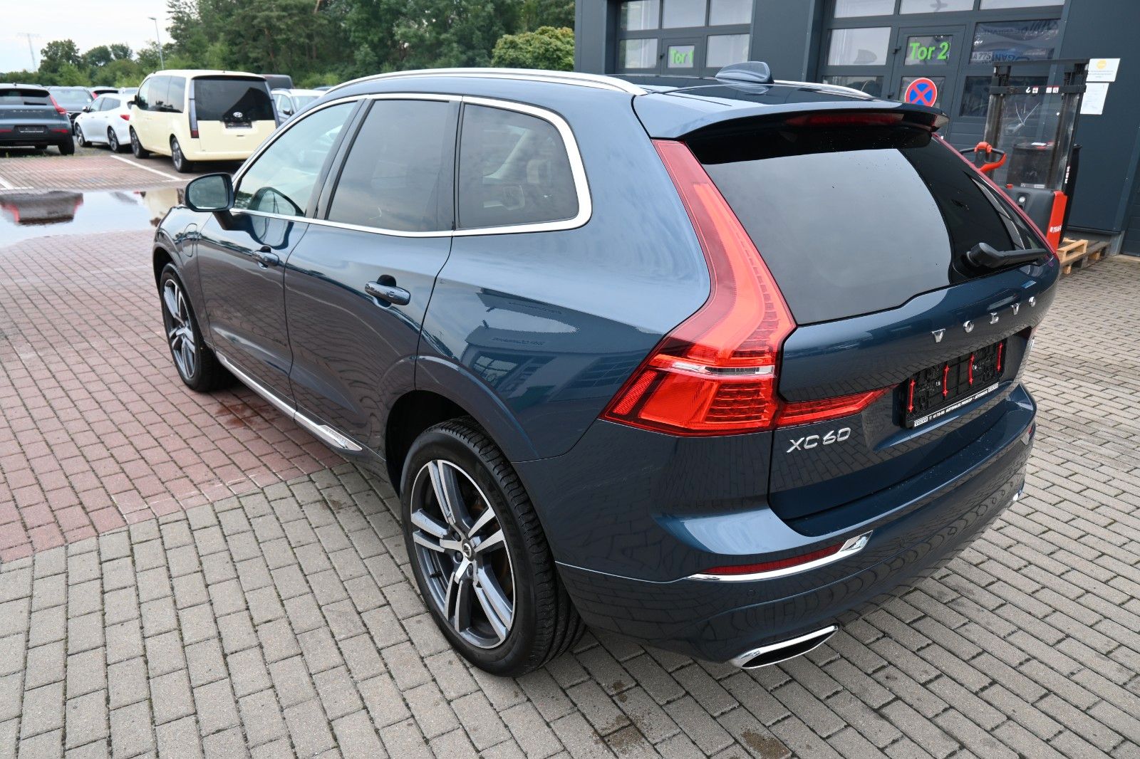 Volvo XC 60 Inscript. T8 PHEV AWD*HUD*Massage*Luft*AHK