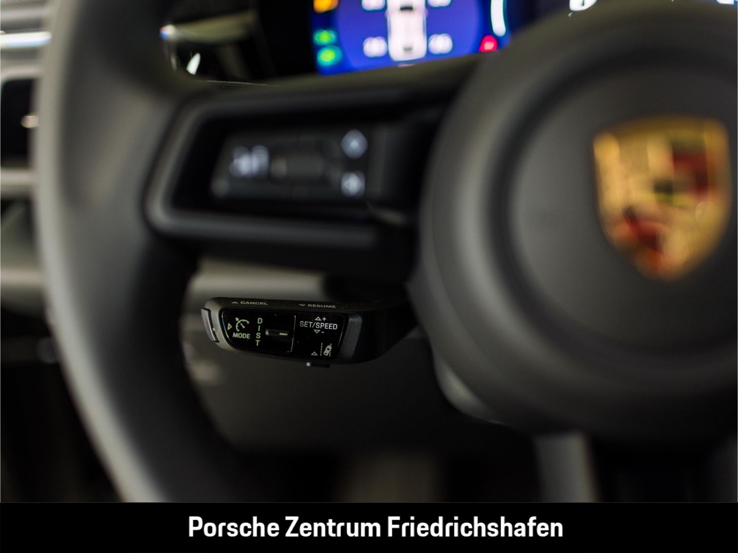 Porsche Macan 4 Hinterachslenkung InnoDrive Head-Up