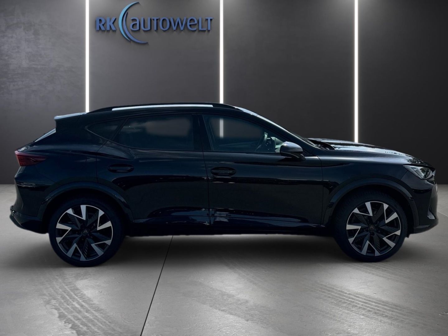 Cupra Formentor 1.5 e-Hybrid VZ AHK Matrix Sennheiser