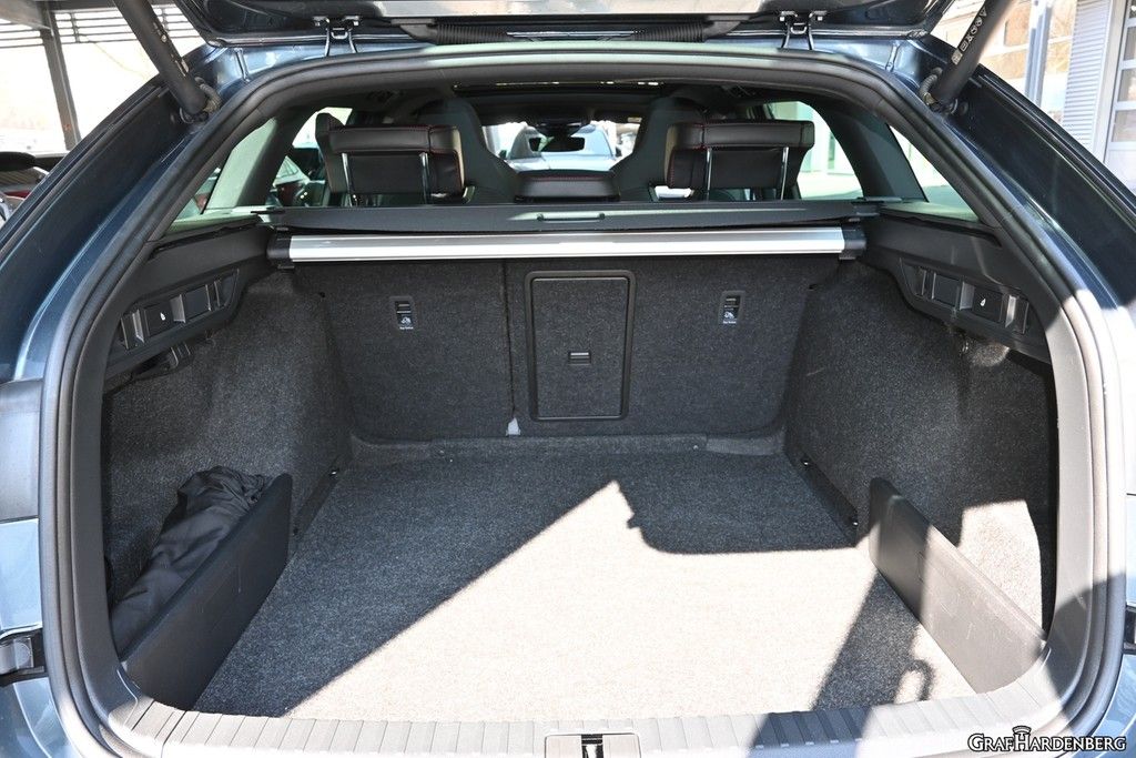 Skoda Octavia Combi 2.0 TDI RS 4x4 RS Plus - Samsaru's Car Outlet