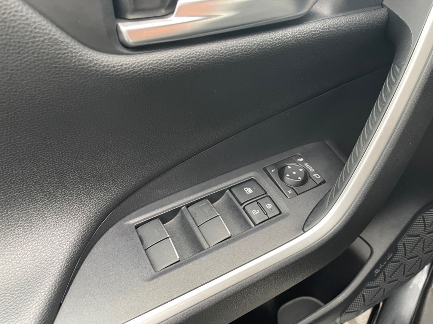 Toyota RAV 4 Plug-in-Hybrid Technik-Paket *HUD*Navi*LED
