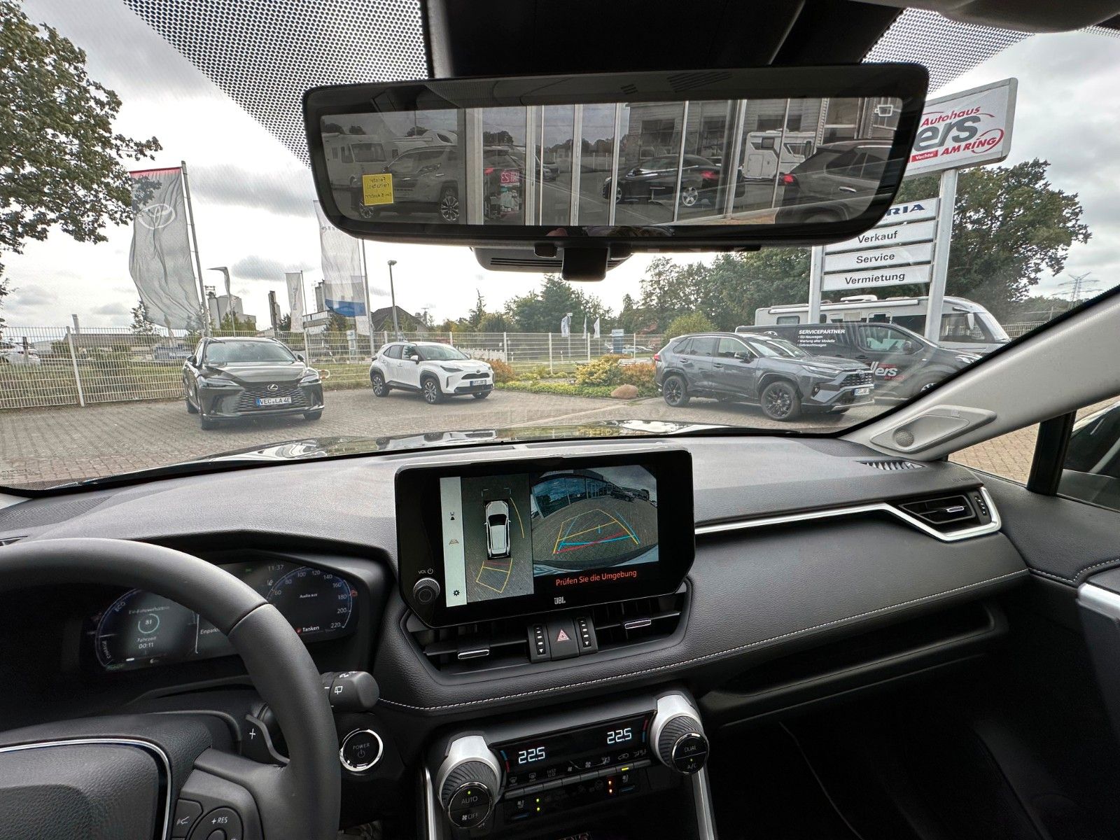 Toyota RAV 4 HYBRID PANORAMA LEDER NAVI DAB JBL 360°...