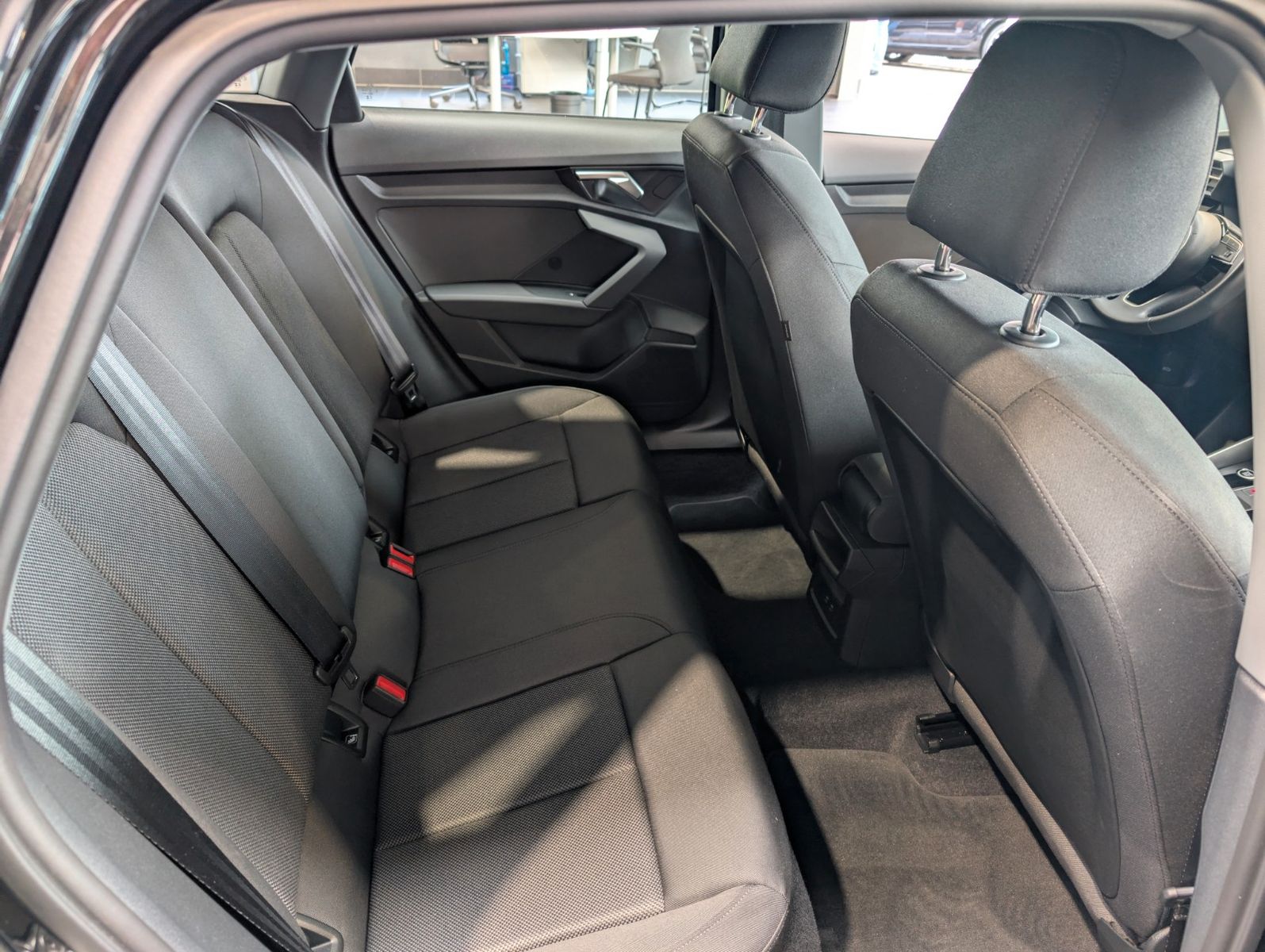 Audi A3 30 TFSI Sportback S tronic advanced 1.Hand