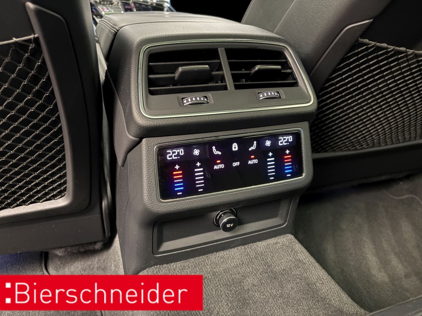 Audi RS6 Avant KERAMIK 305 KM H LASER 21 S-SITZE UMGE