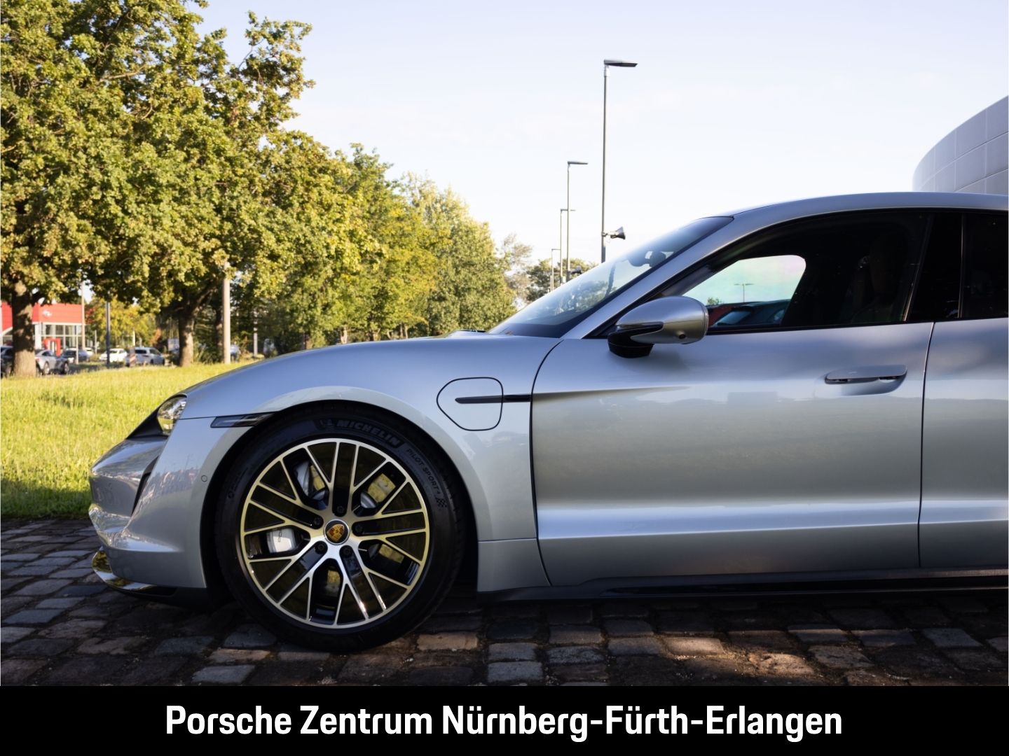 Porsche Taycan Turbo InnoDrive HUD LED-Matrix BOSE Surro