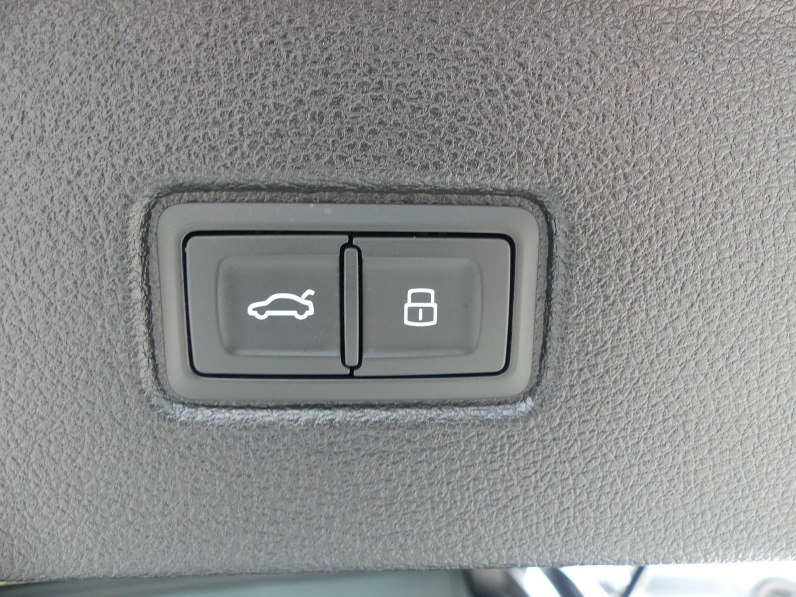 Audi Q7 55 TFSI e quattro S line MATRIX/S-SITZE/KAM/B