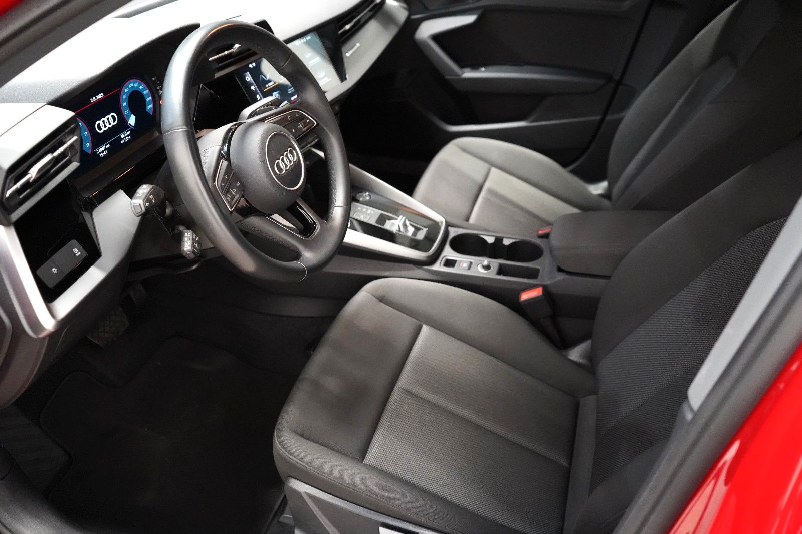 Audi A3 30 TFSI Advance - Samsaru's Car Outlet