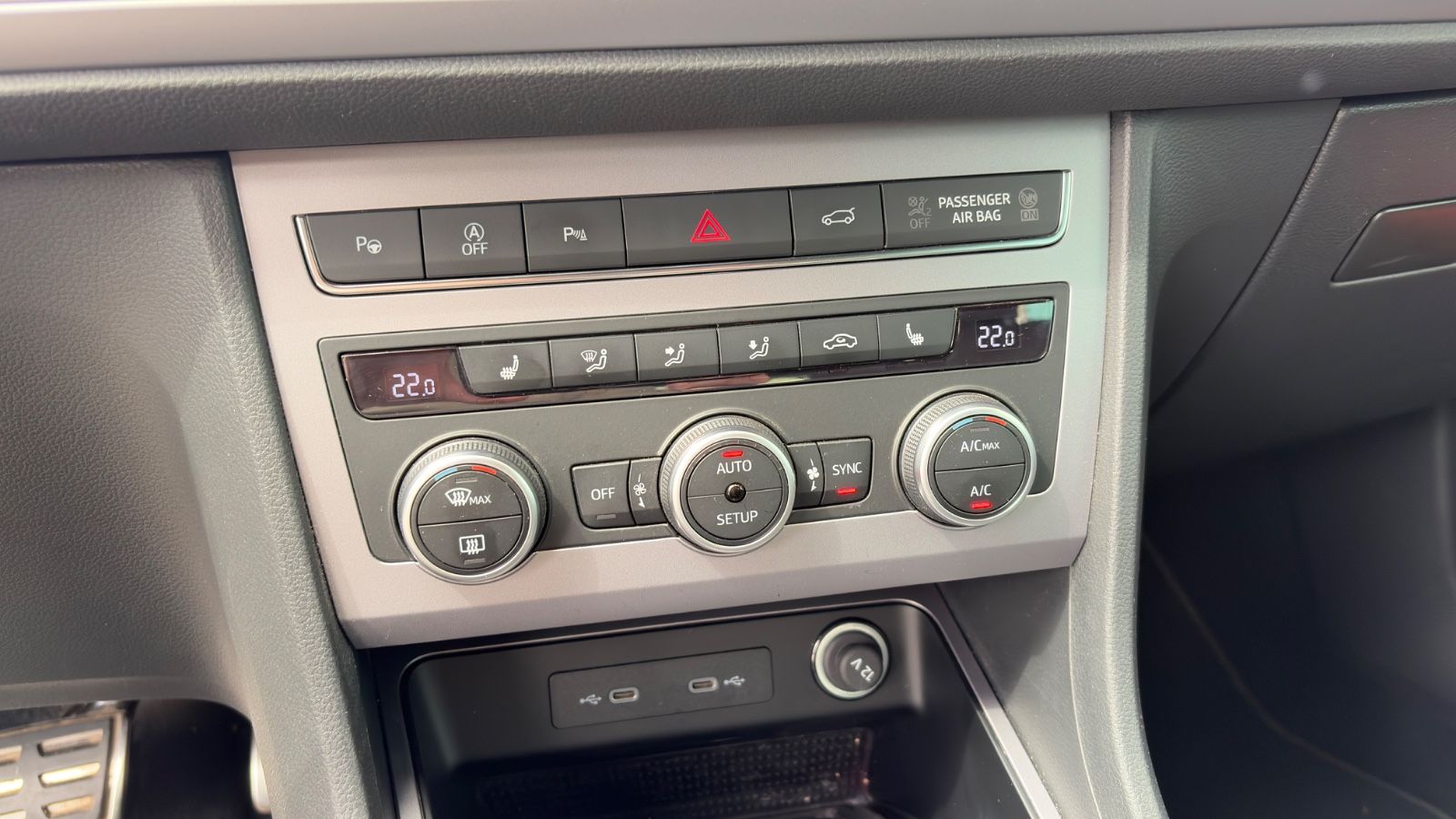 Seat Ateca FR DSG AHK Beats CarPlay Voll-LED