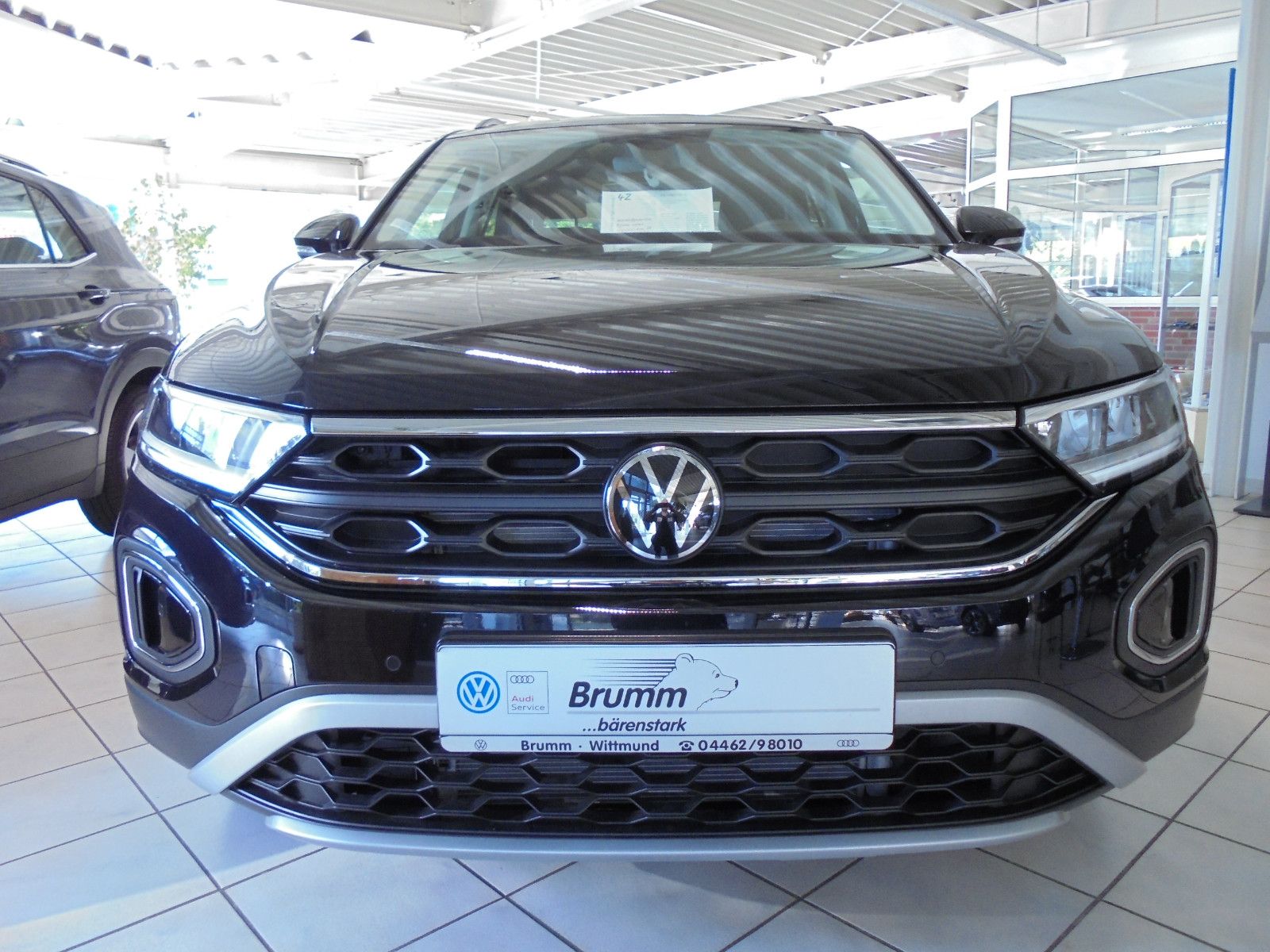 Volkswagen T-Roc TDI DSG Life - Samsaru's Car Outlet