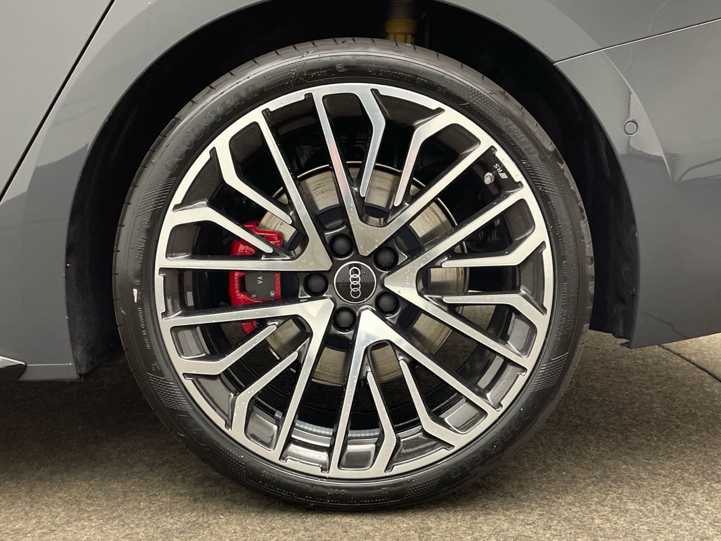 Audi A5 Avant TDI quattro 150 kW S line B&O Kamera