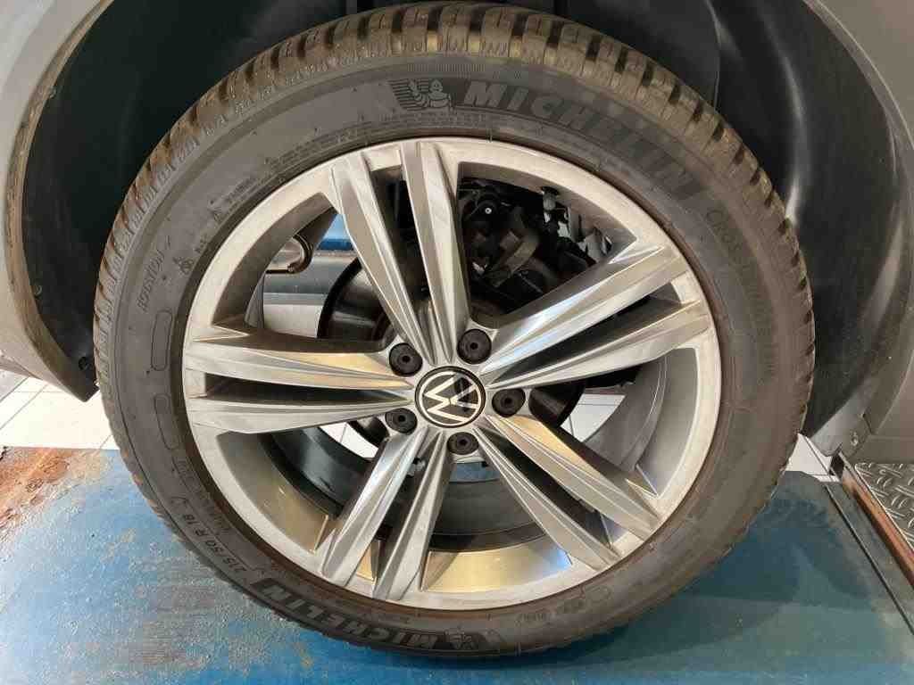 Volkswagen T-Roc 1.5 TSI DSG R-LINE - Samsaru's Car Outlet