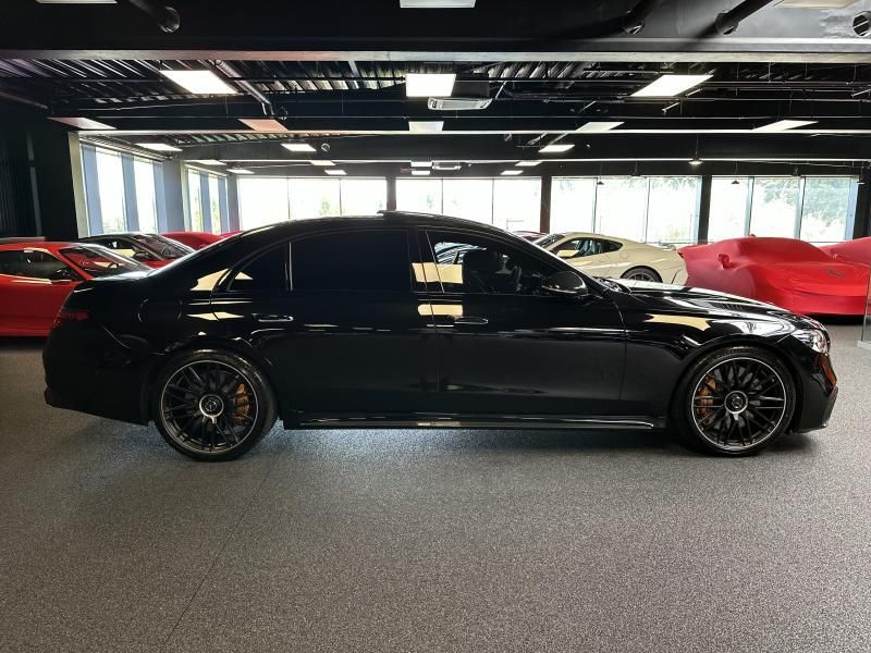 Mercedes-Benz S 63 AMG - Samsaru's Car Outlet