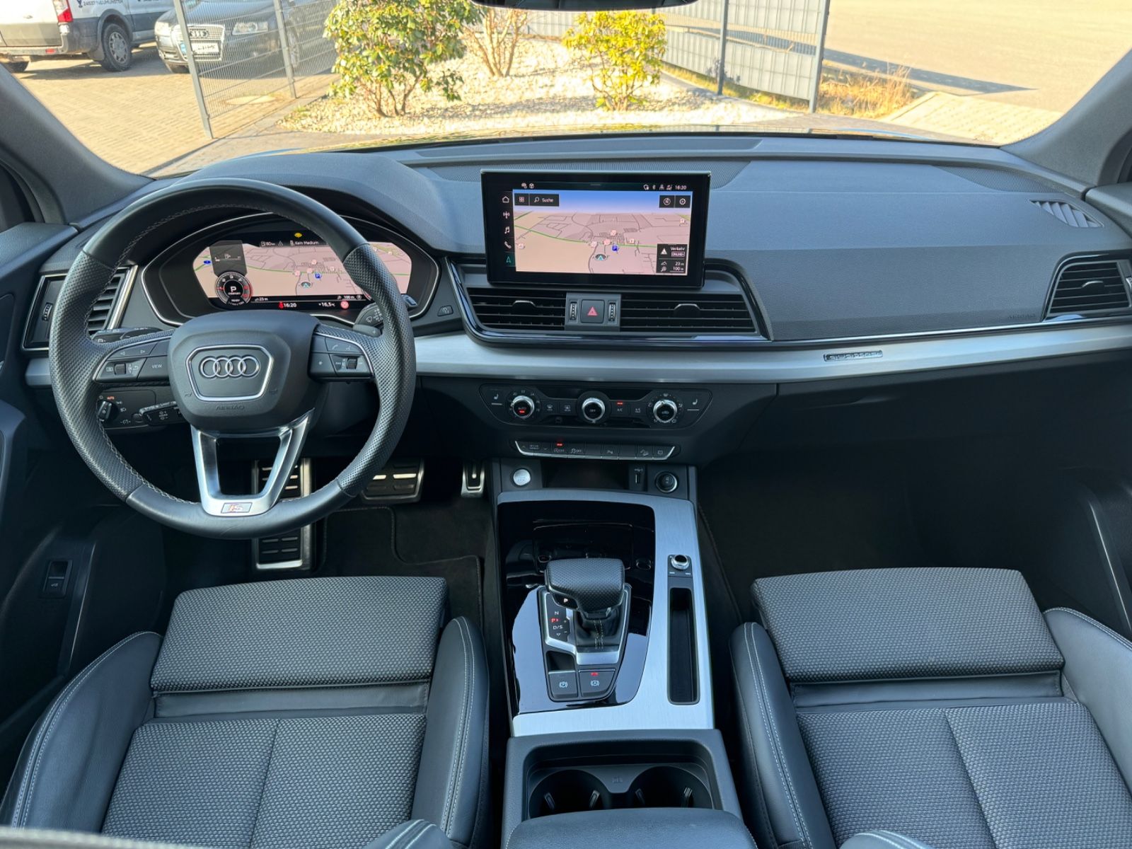 Audi Q5 40 TDI quattro S line - Samsaru's Car Outlet