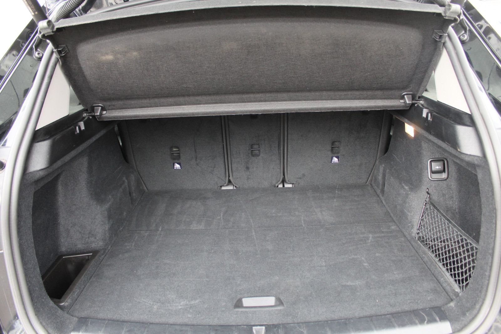 BMW X1 xDrive 20i Advantage - Samsaru's Car Outlet