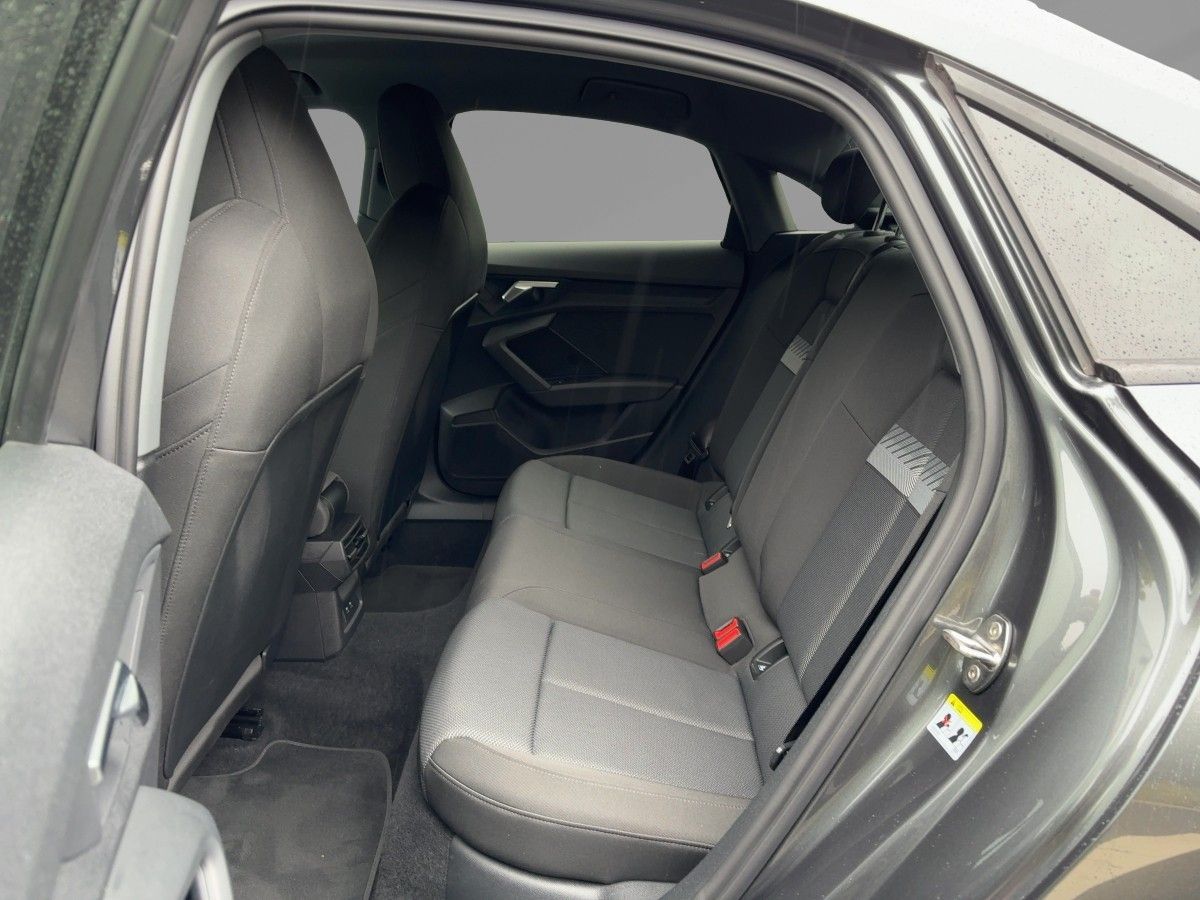 Audi A3 Limousine 30 TFSI S line LED Navi S tronic