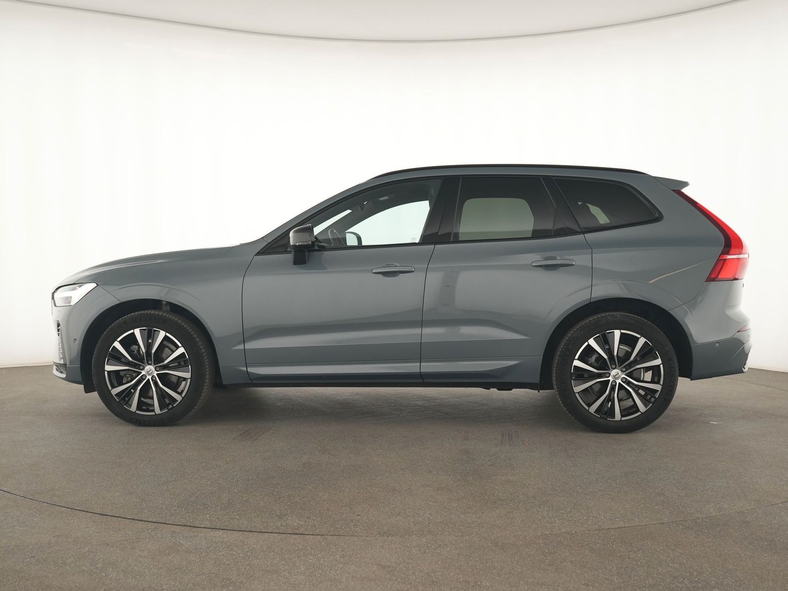 Volvo XC60 Plus Dark AHK|ACC|360°|LED|Kessy|SHZ|CarPla