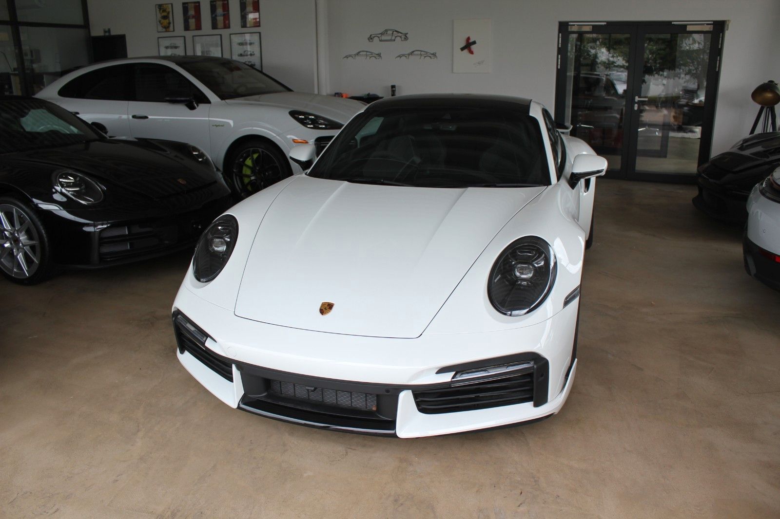 Porsche 911 Turbo S RHD/Sportabgas/SportDesign/GDach/SWA