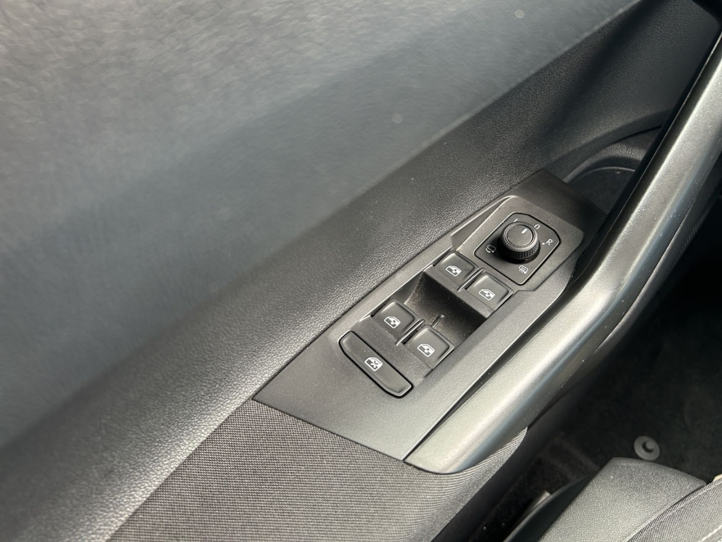 Volkswagen Taigo 1.0 TSI ''X-tra'' DSG - Samsaru's Car Outlet