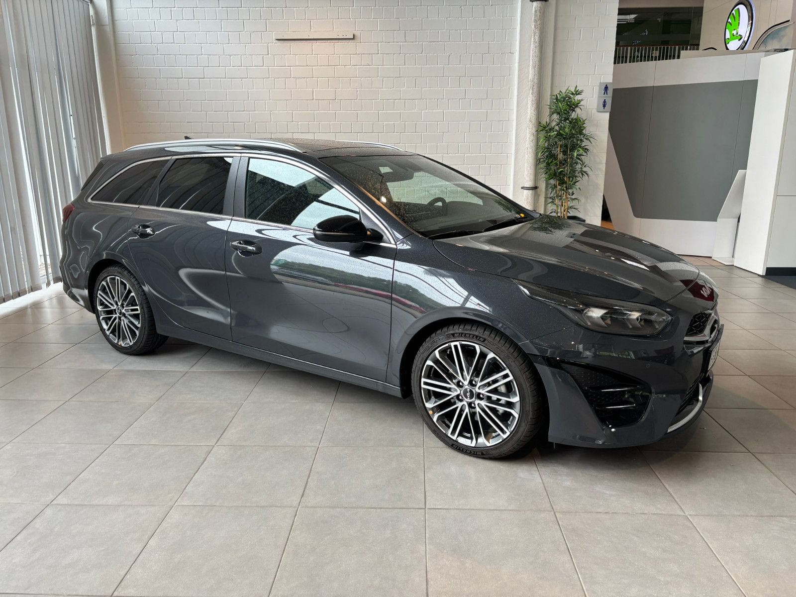 Kia Ceed SW GT-Line - Samsaru's Car Outlet
