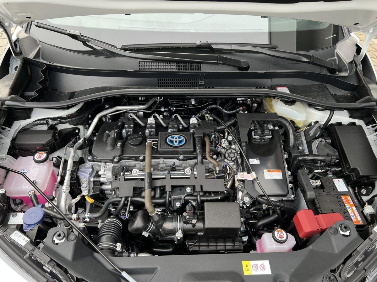Toyota C-HR 2.0 Hybrid - Samsaru's Car Outlet