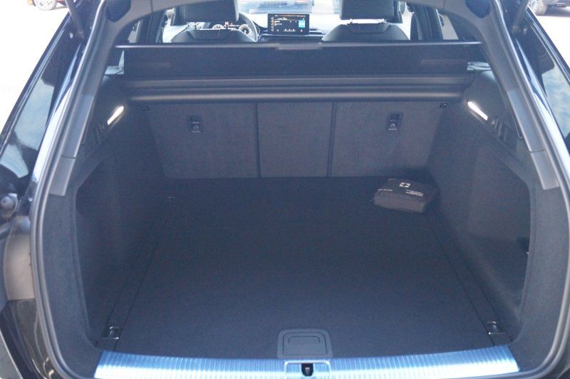 Audi A4 Avant S-Line 40TFSI - Samsaru's Car Outlet