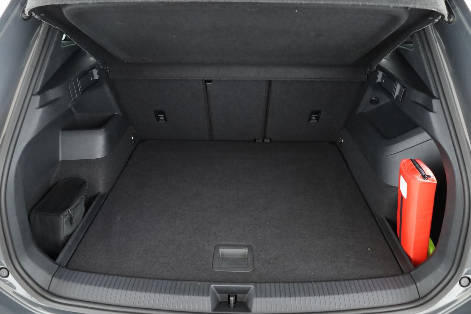 Volkswagen Tiguan 2.0 TDI 4M DSG R-Line Leder Pano Navi 360