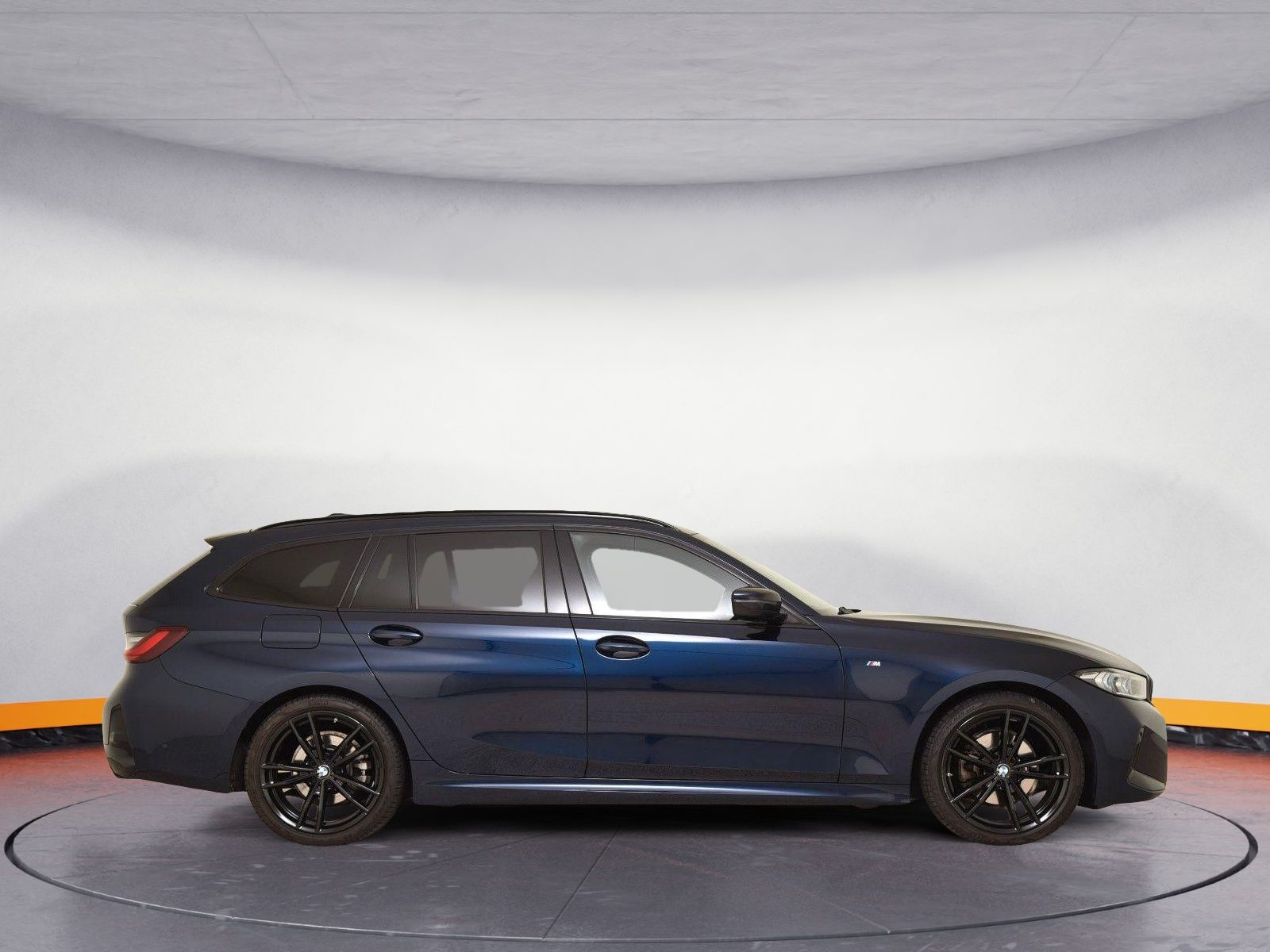 BMW 320d Touring xDrive M Sport - Samsaru's Car Outlet