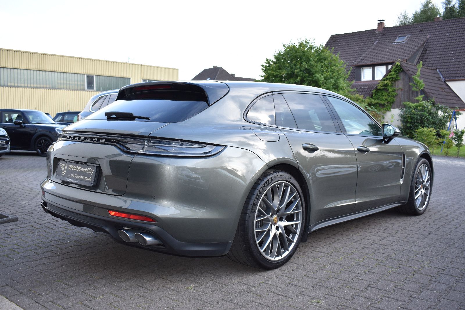 Porsche Panamera Sport Turismo 4 Platinum Edition*AHKsch