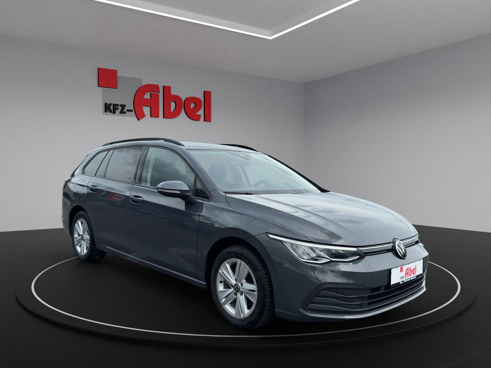 Volkswagen Golf VIII 2,0TDI DSG Var Life - Samsaru's Car Outlet