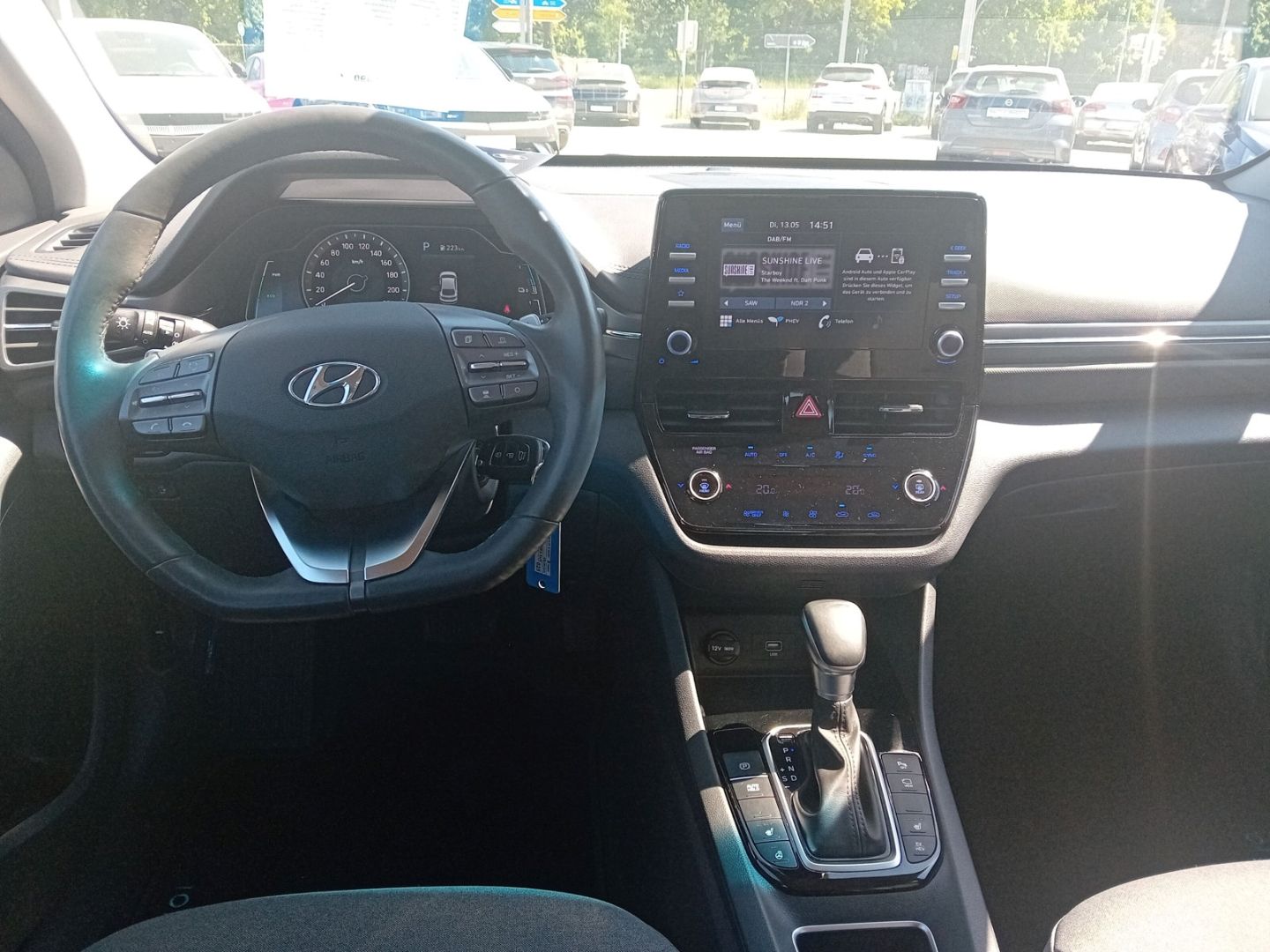 Hyundai IONIQ Plug In Hybrid PHEV Trend - Samsaru's Car Outlet