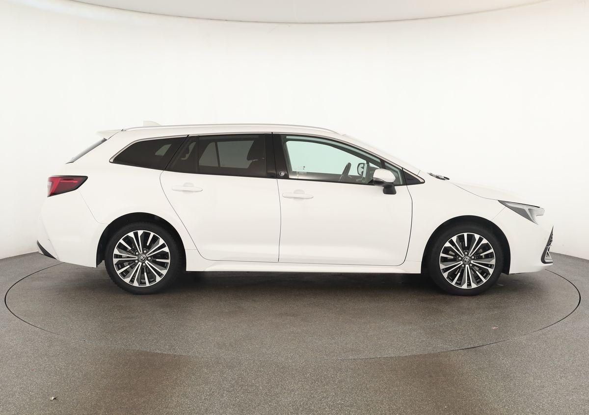 Toyota Corolla Touring Sports 2.0 CVT Team D Navi Kam