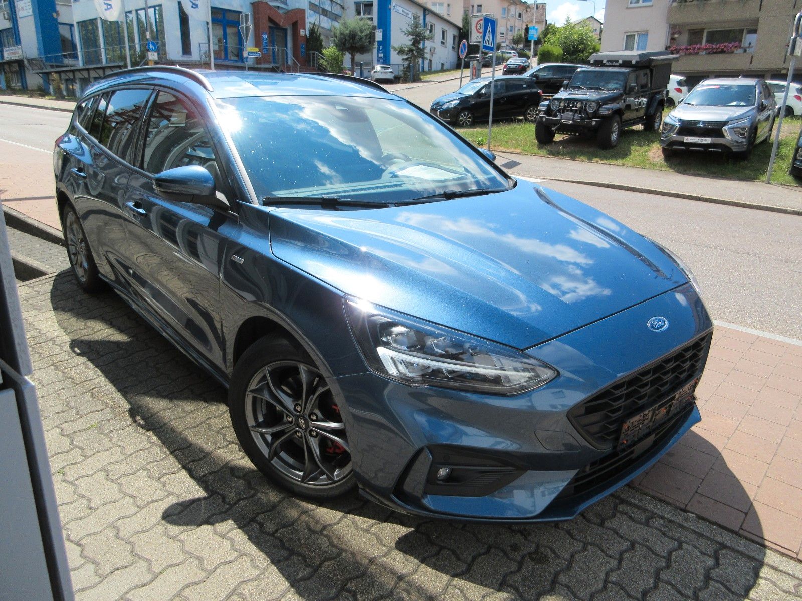 Ford Focus 1,5 EcoBlue ST-Line - Samsaru's Car Outlet