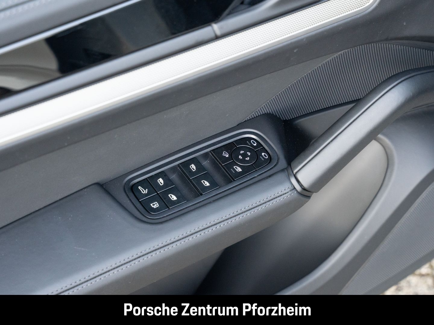Porsche Cayenne E-Hybrid Coupe BOSE Luftfederung LED