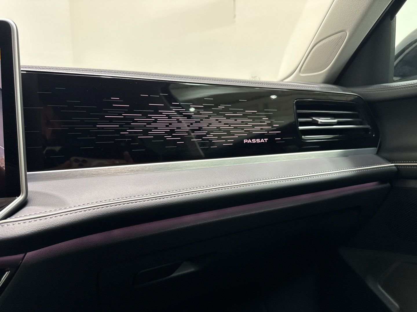 Volkswagen Passat Variant 1.5 eTSI eHybrid DSG BUSINESS HEA