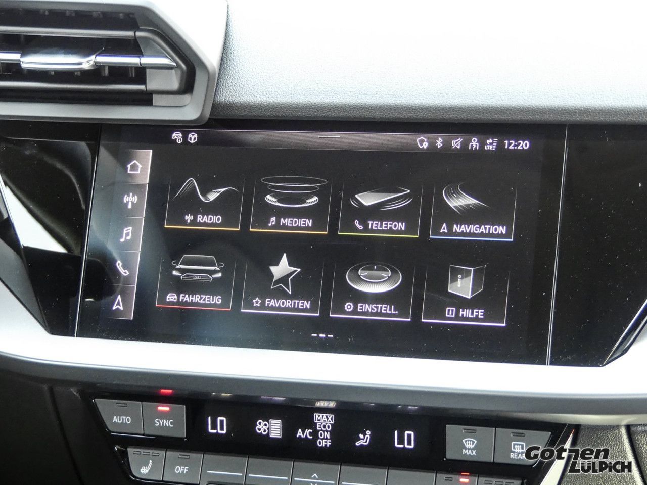 Audi A3 Sportback 35 TFSI S line - Samsaru's Car Outlet