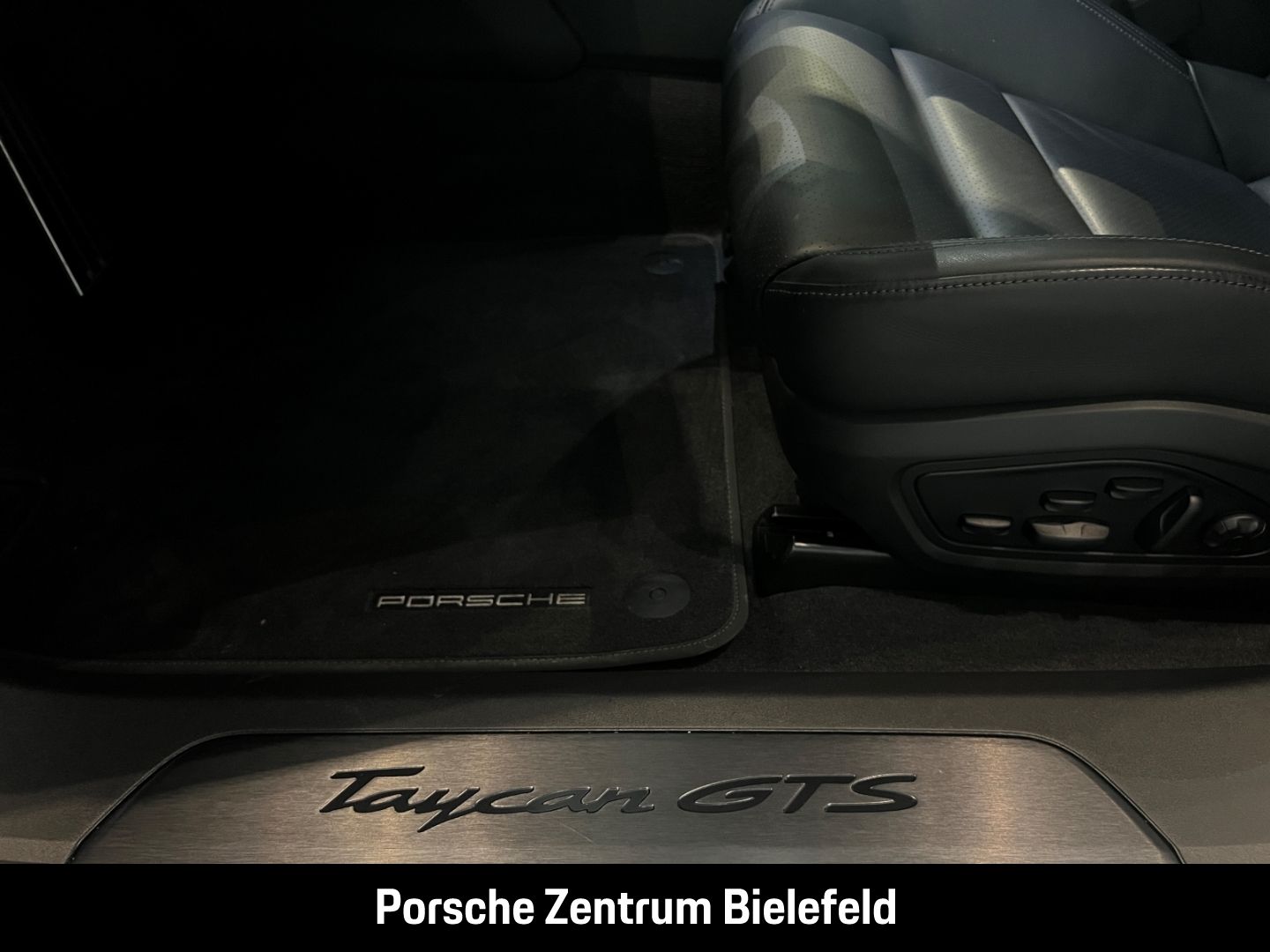 Porsche Taycan GTS Sport Turismo BOSE Panorama LED-Matri