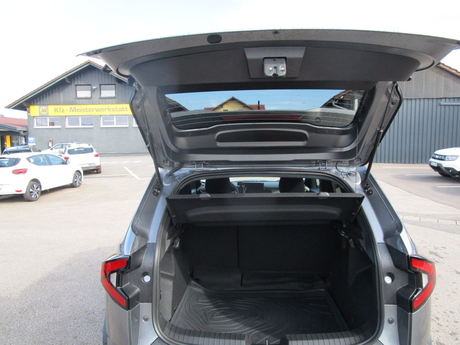Dacia Duster III TCe 130 ExtremeTageszulasung - Samsaru's Car Outlet