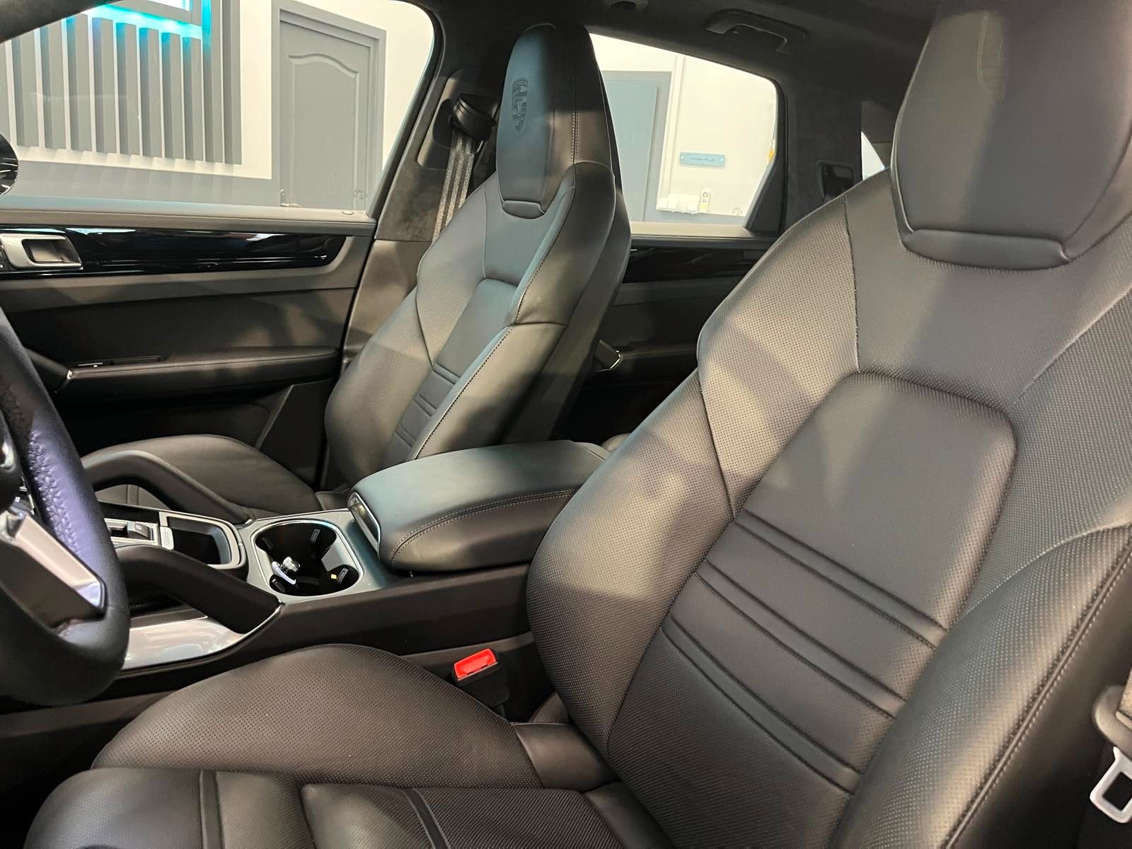 Porsche Cayenne Turbo /360 KAMERA /PANO/BOSE AUDIO