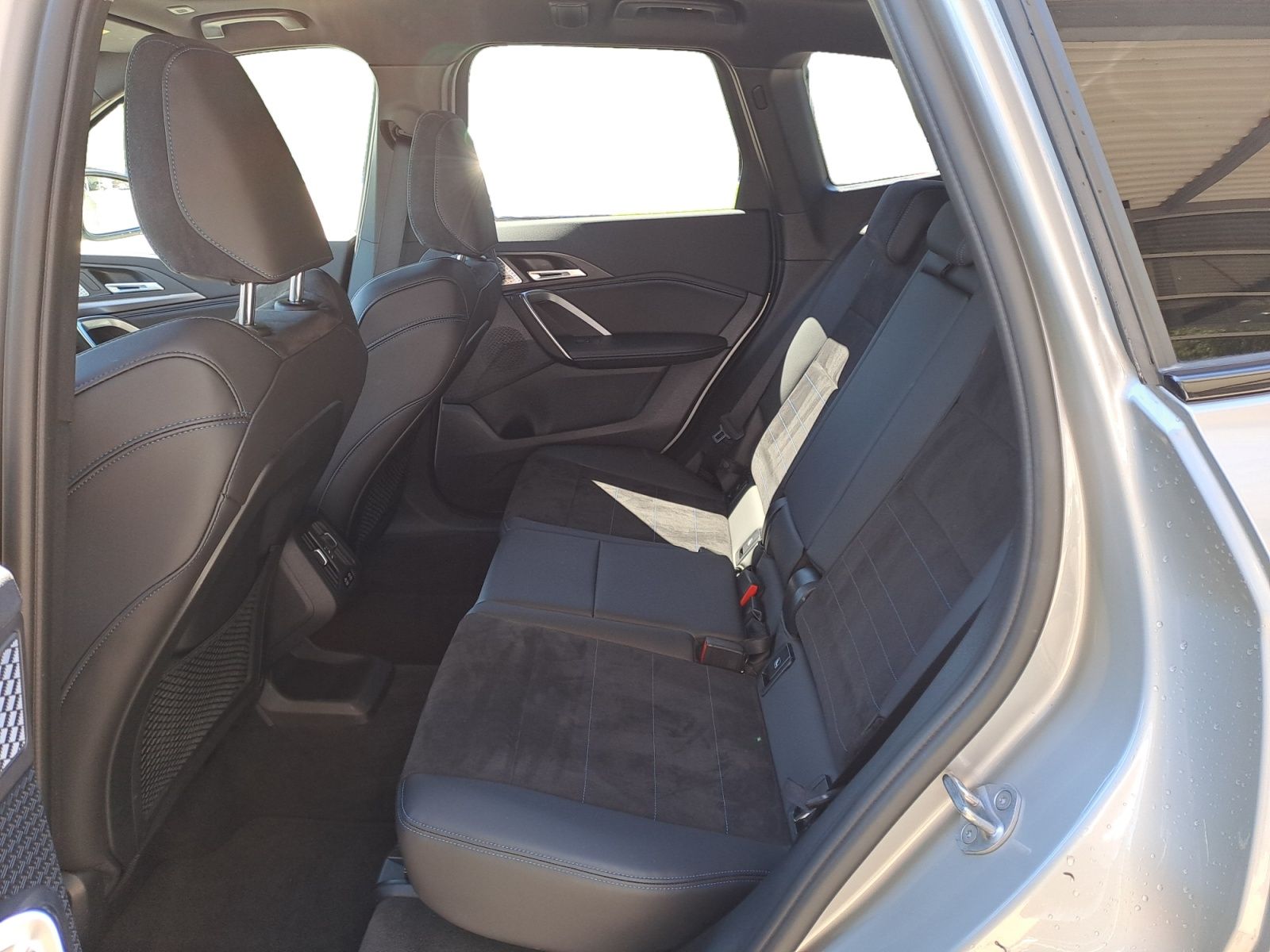 BMW X1 xDrive23i M Sportpaket - Samsaru's Car Outlet