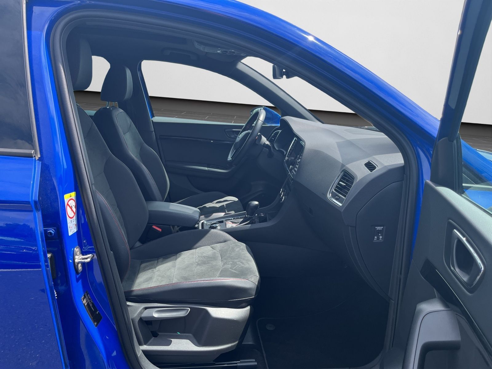 Seat Ateca 2.0 TDI DSG FR AHK NAVI PANORAMA SHZ