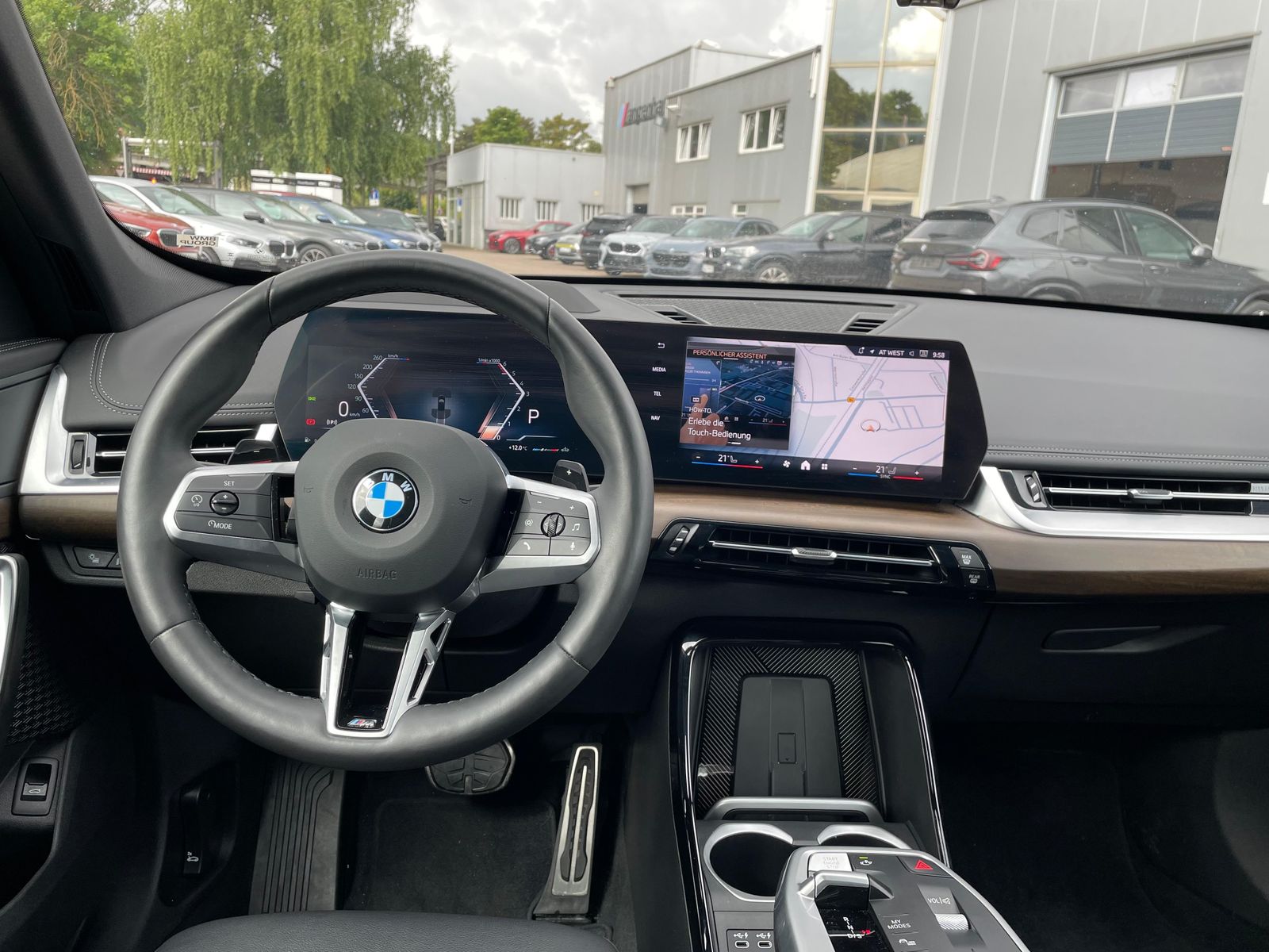 BMW X1 xDrive23d M Sportpaket - Samsaru's Car Outlet