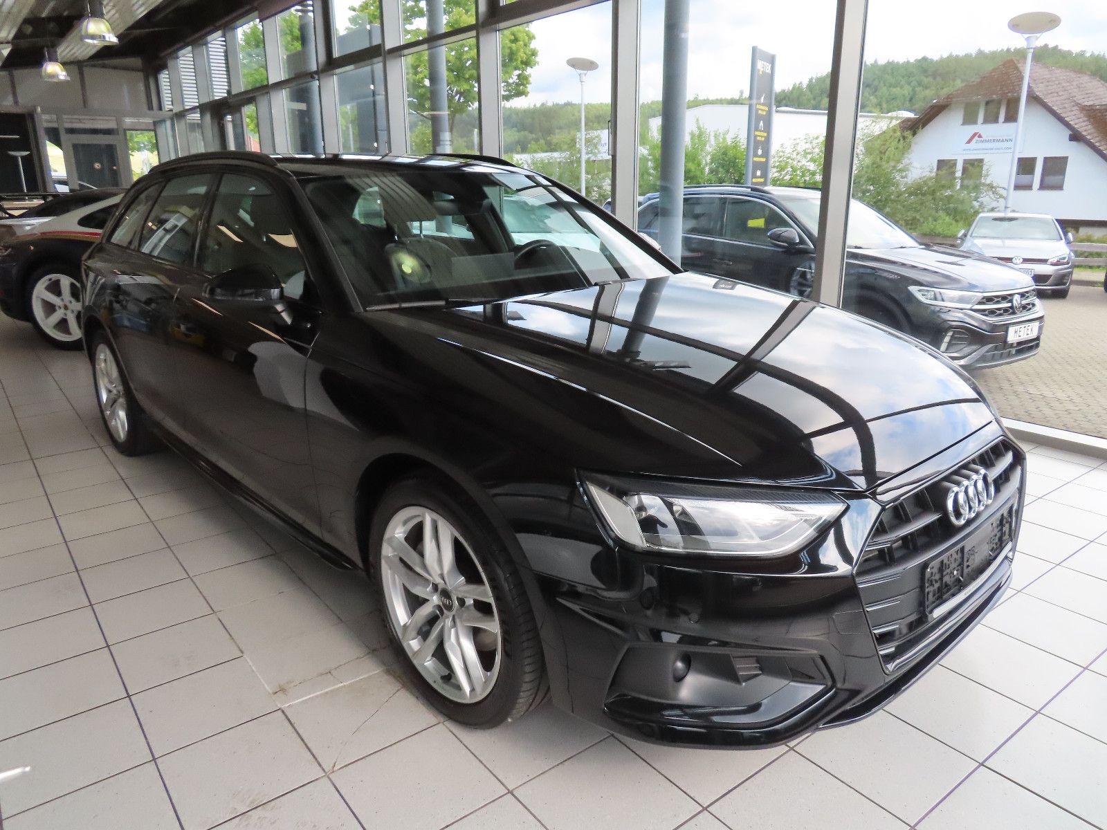 Audi A4 Avant 40 TDI advanced - Samsaru's Car Outlet