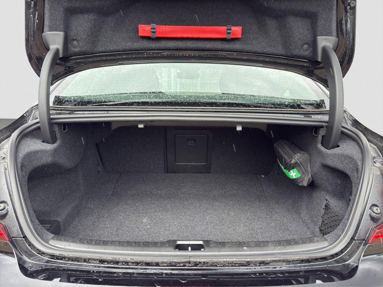 Volvo S60 B4 Plus Dark/Leder/Navi/Pano/Standhz/20Zoll