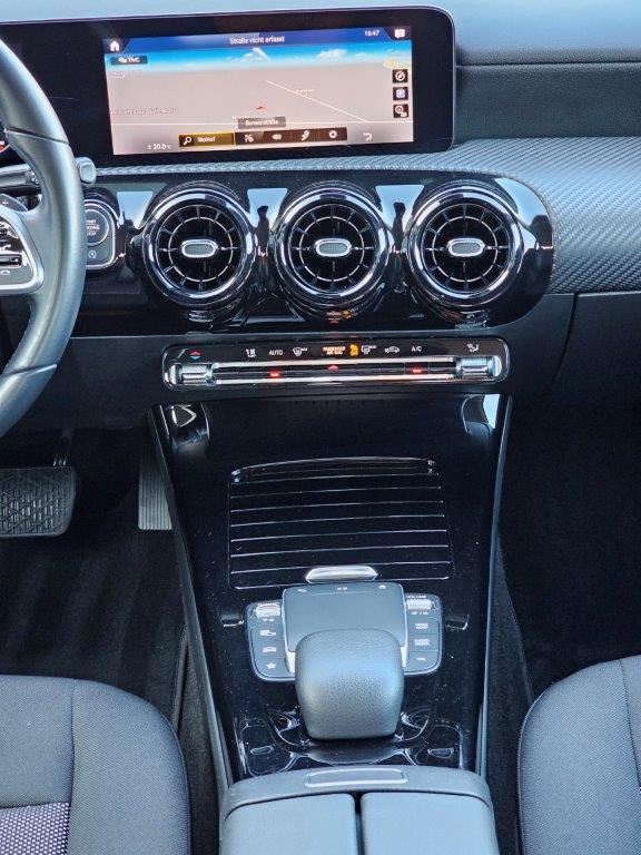Mercedes-Benz A 180 d 7G-DCT - Samsaru's Car Outlet