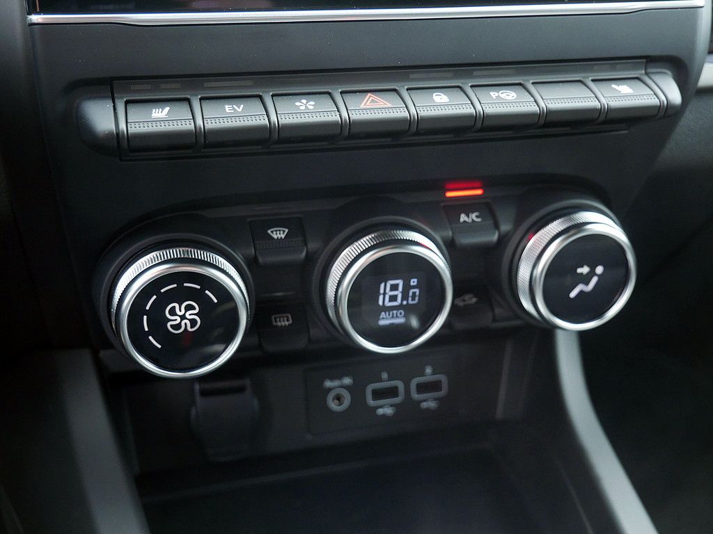 Renault Arkana Engineered E-Tech 145 - Samsaru's Car Outlet