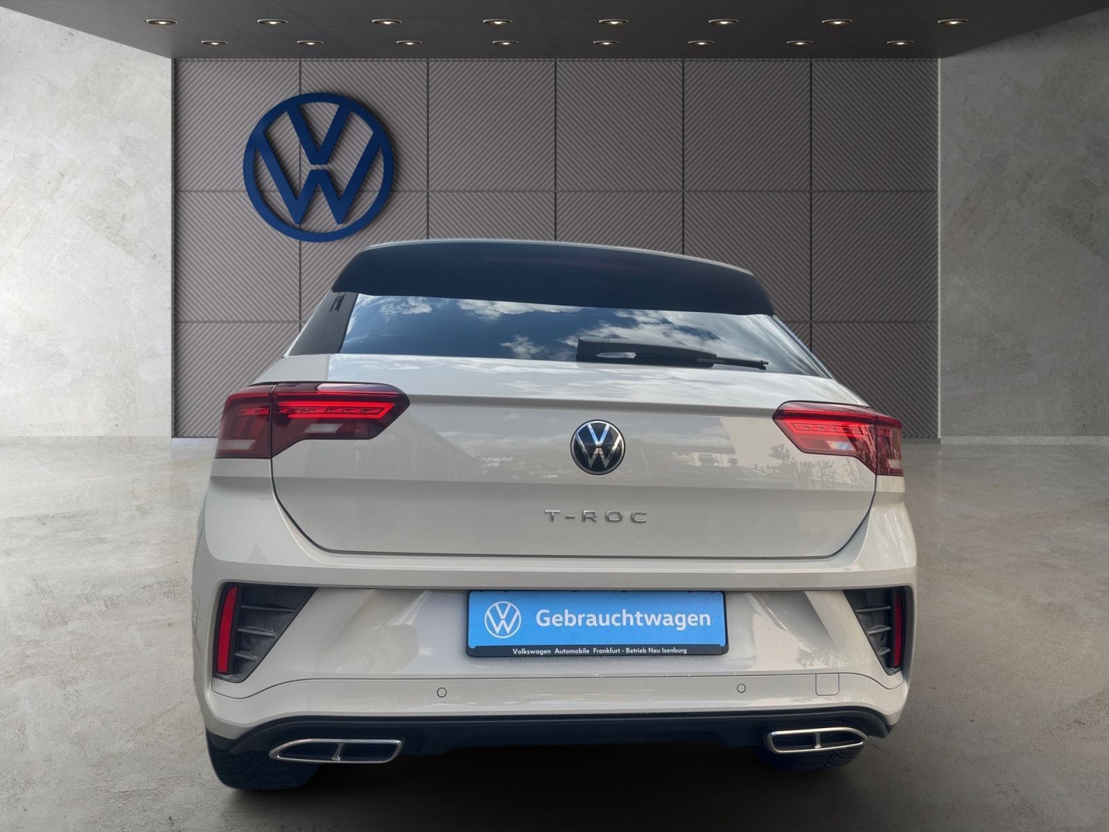 Volkswagen T-Roc 2.0 TDI DSG R-Line - Samsaru's Car Outlet