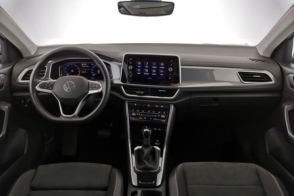Volkswagen T-Roc Style 1.5 TSI DSG - Samsaru's Car Outlet