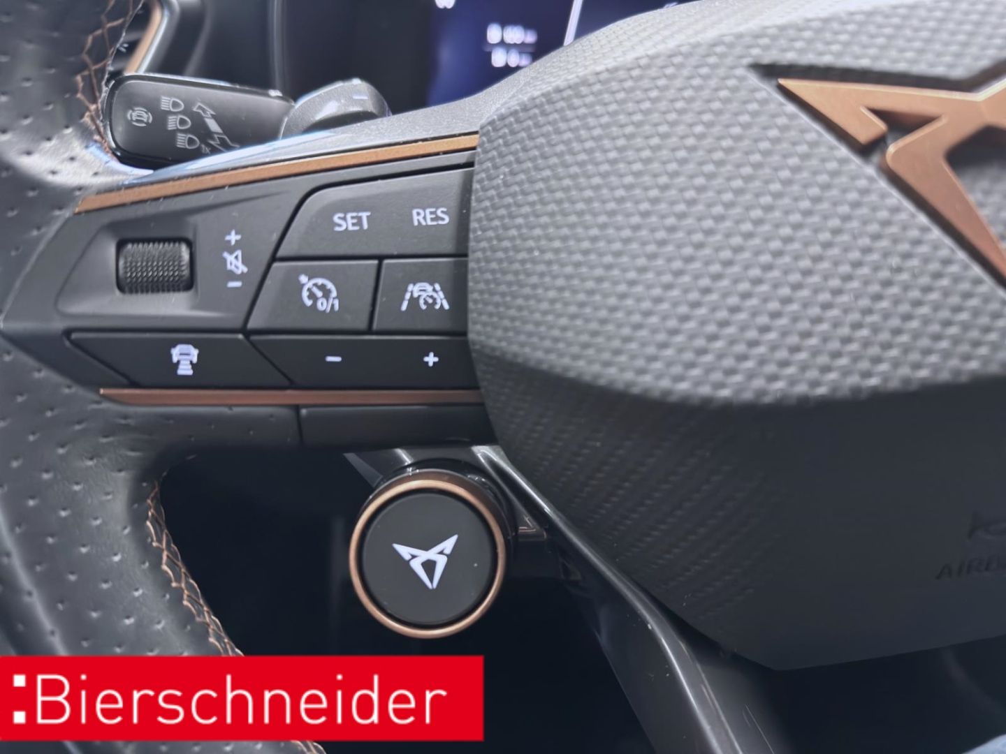 Cupra Formentor 1.4 TSI DSG e-Hybrid VZ AHK PANO REAR